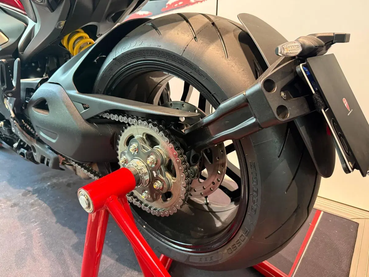 Ducati XDiavel V4 (2025 - 26) (11)