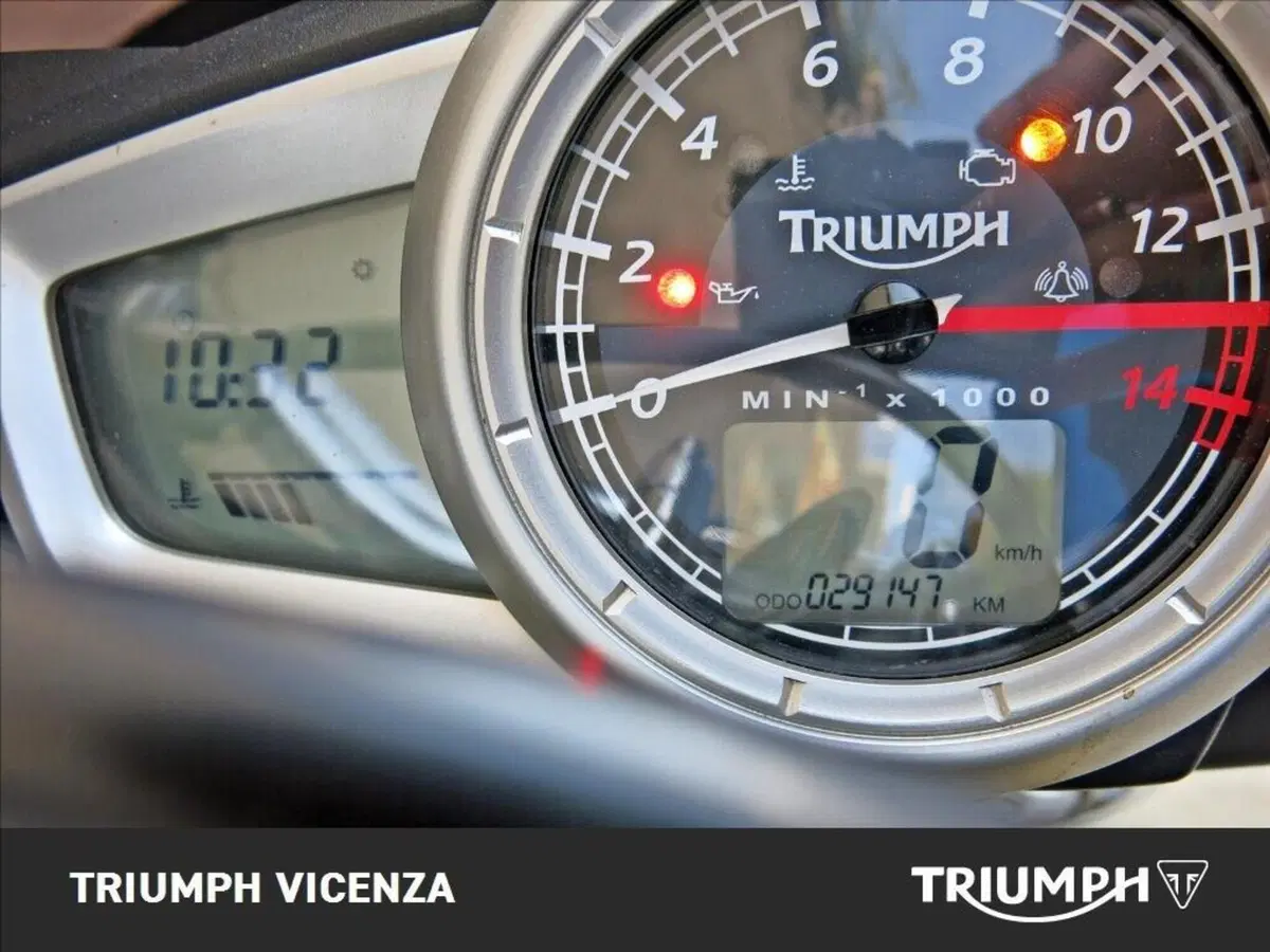 Triumph Street Triple (2007 - 12) (9)