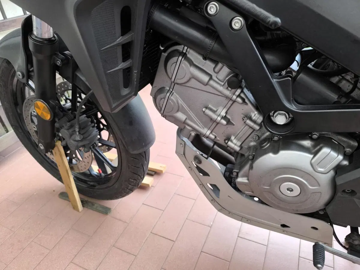 Suzuki V-Strom 650 ABS (2017 - 20) (3)