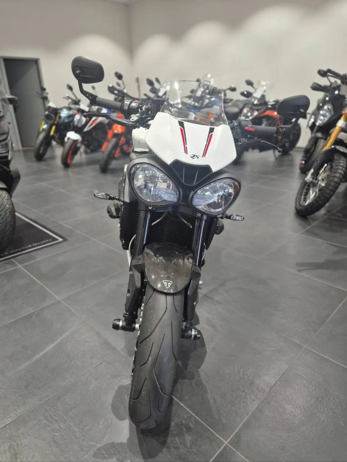 Triumph Speed Triple 1050 RS (2018 - 20) (5)