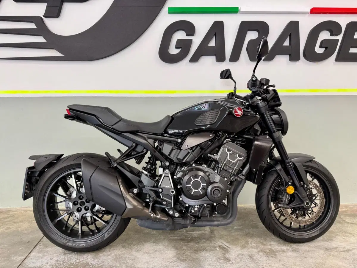 Honda CB 1000 R Black Edition (2021 - 25) (2)