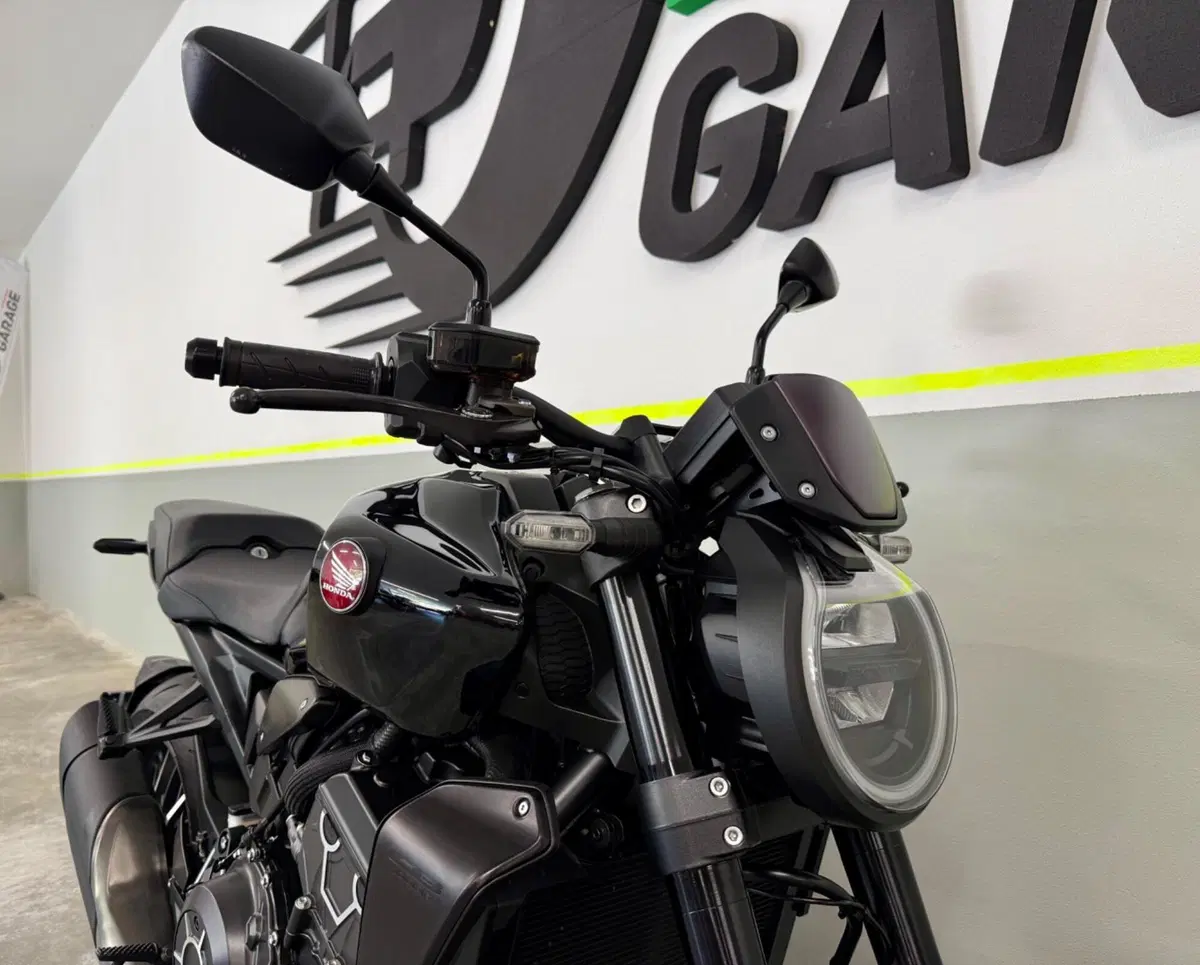 Honda CB 1000 R Black Edition (2021 - 25) (3)