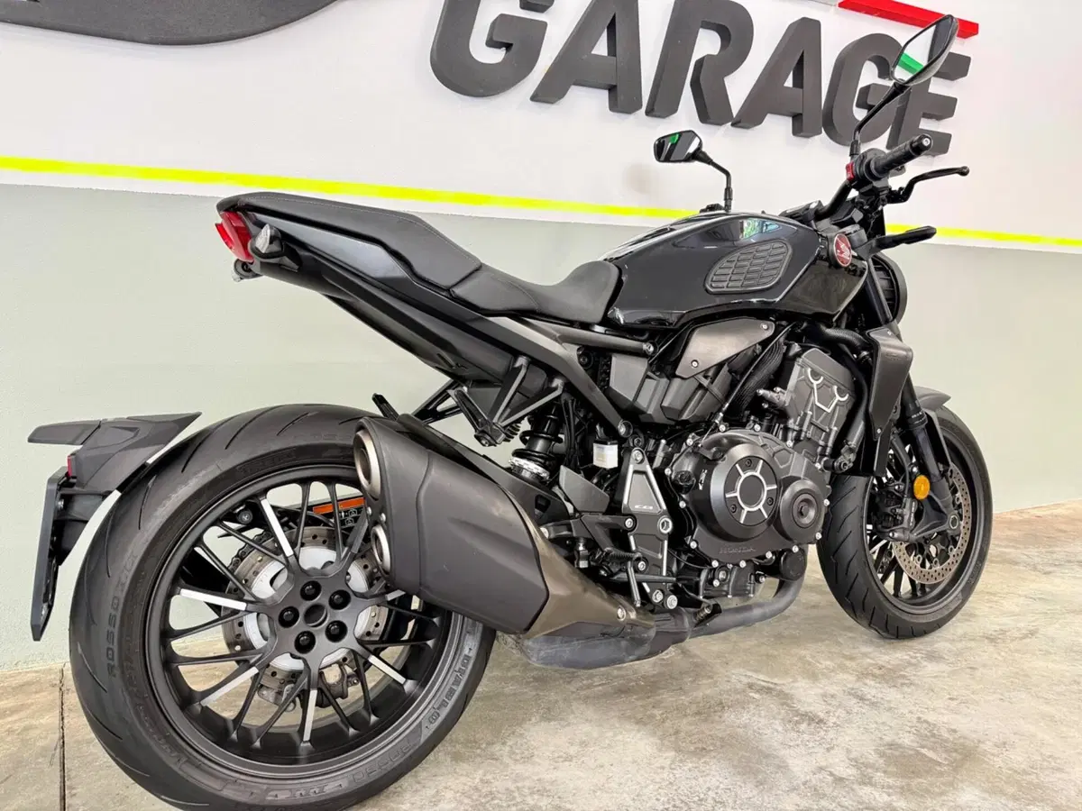Honda CB 1000 R Black Edition (2021 - 25) (6)