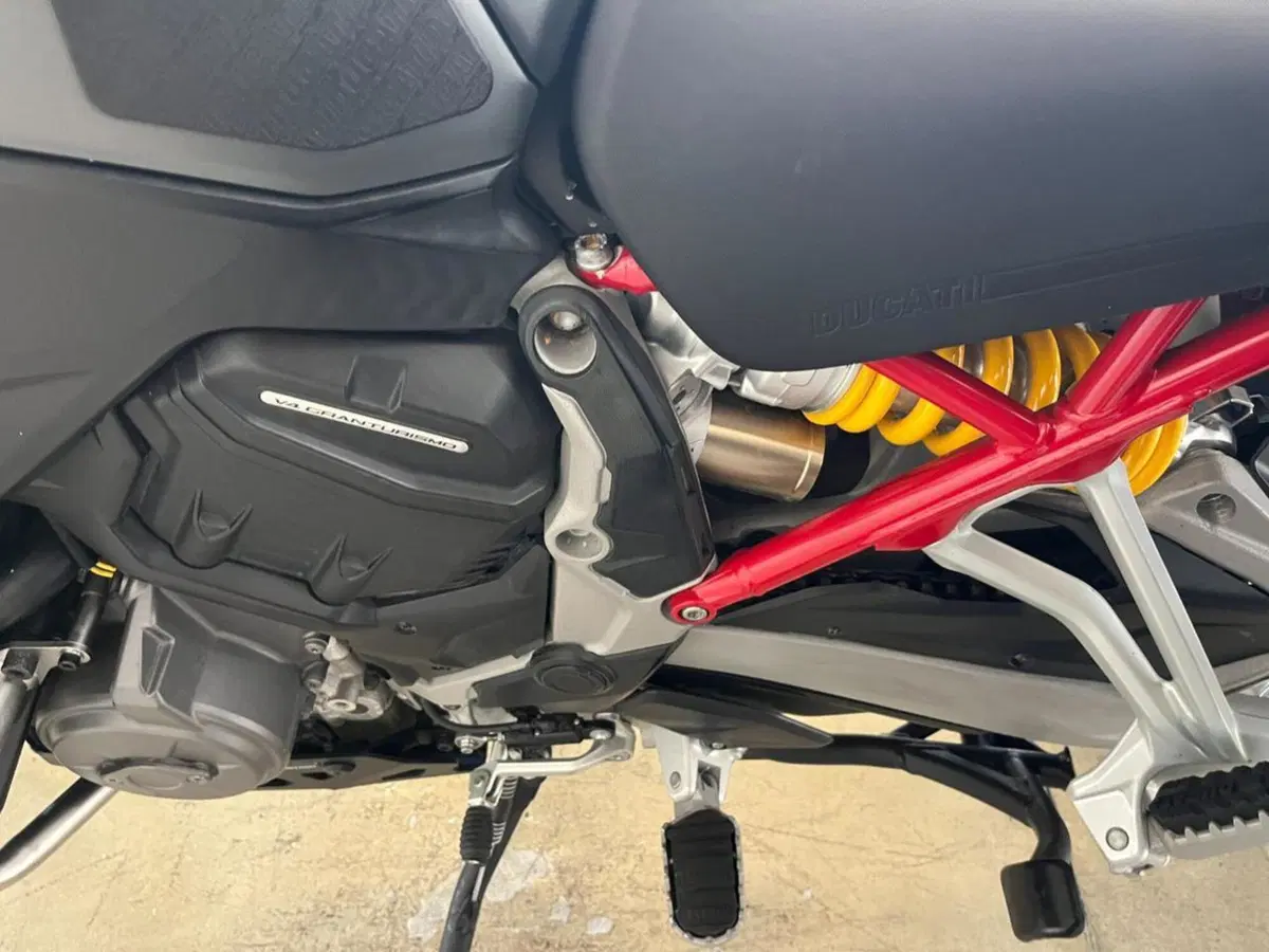 Ducati Multistrada V4 S (2021 - 24) (9)