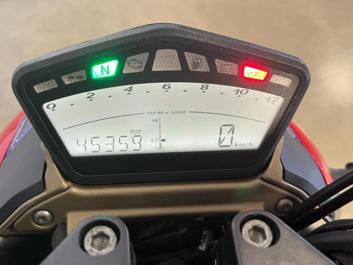 Ducati Streetfighter (2009 - 12) (15)