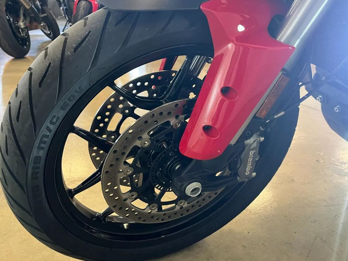 Ducati Multistrada V2 S (2025 - 26) (3)