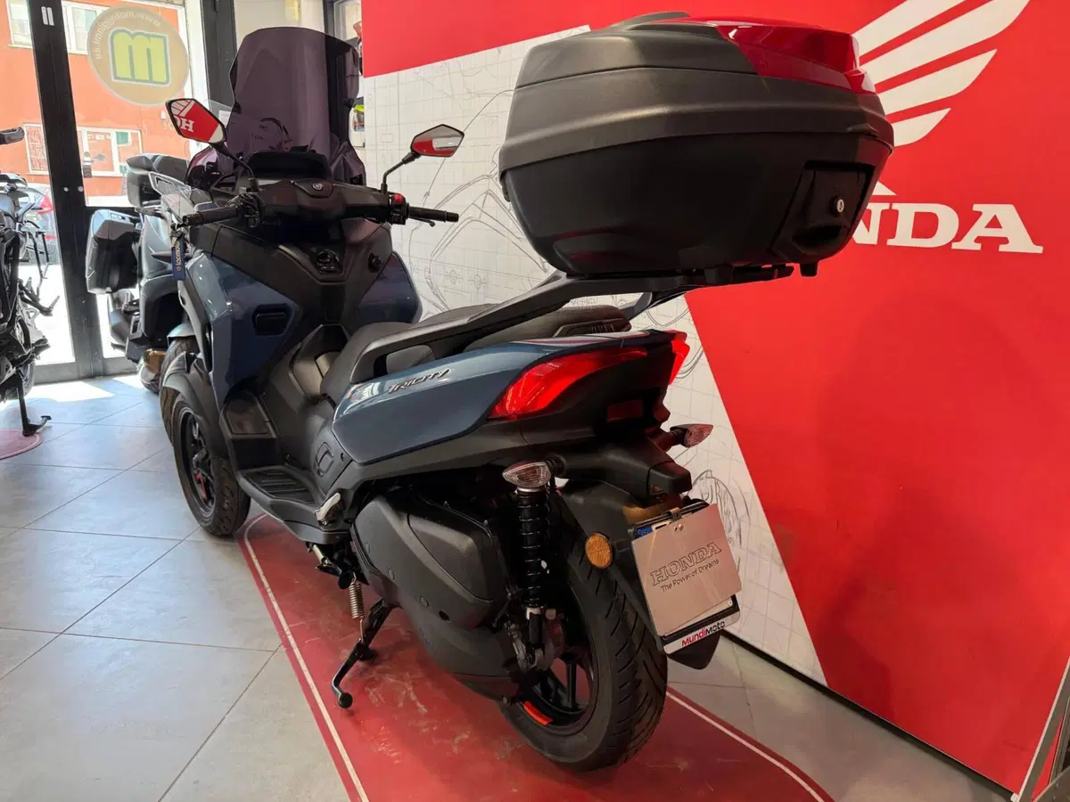Yamaha Tricity 300 (2021 - 24) (7)