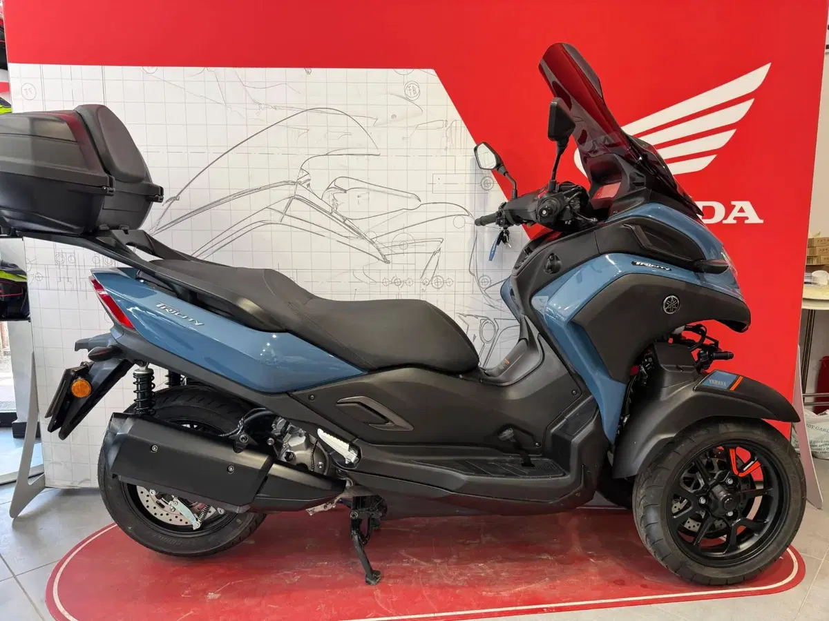 Yamaha Tricity 300 (2021 - 24) (8)
