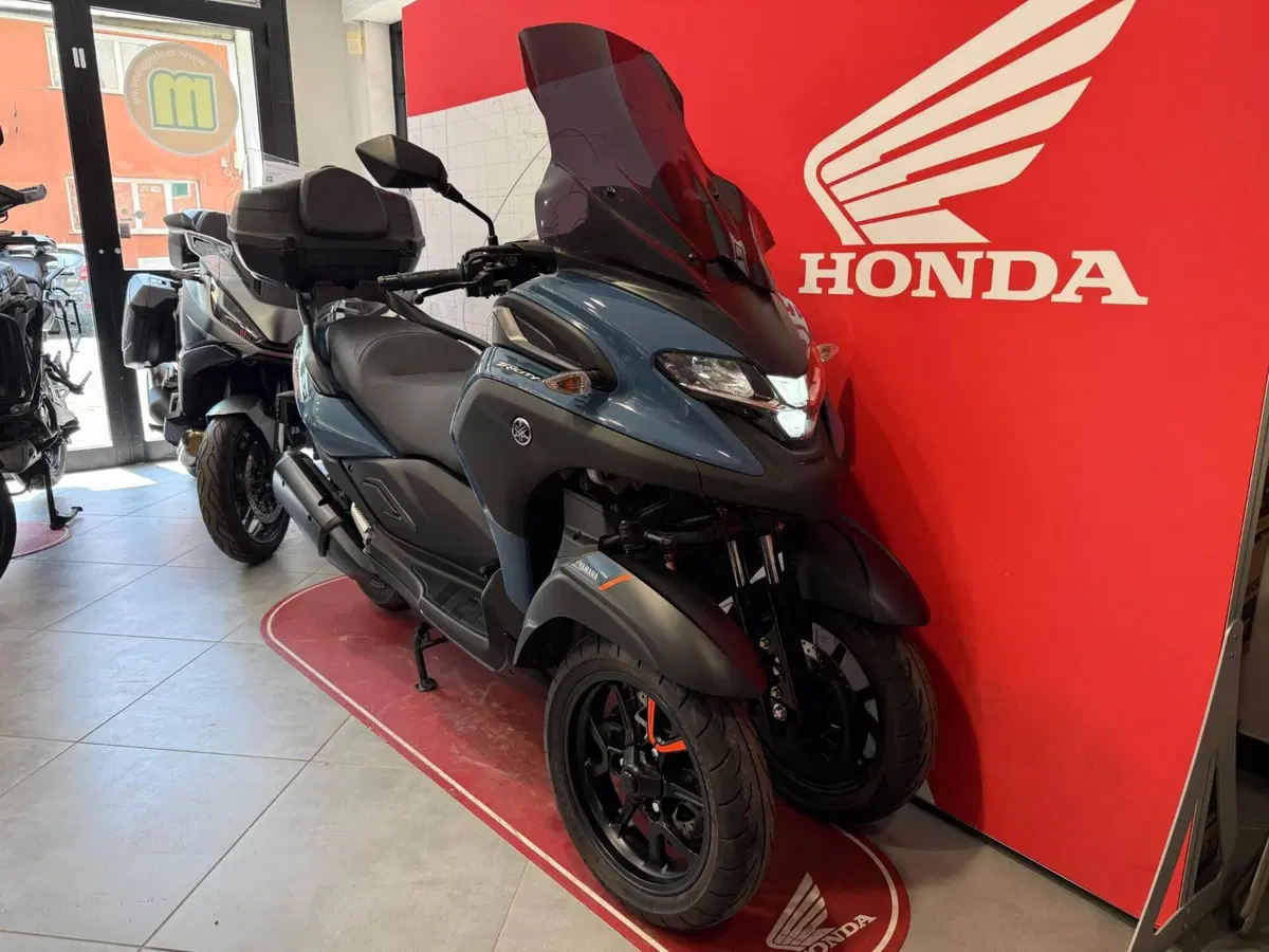 Yamaha Tricity 300 (2021 - 24) (4)