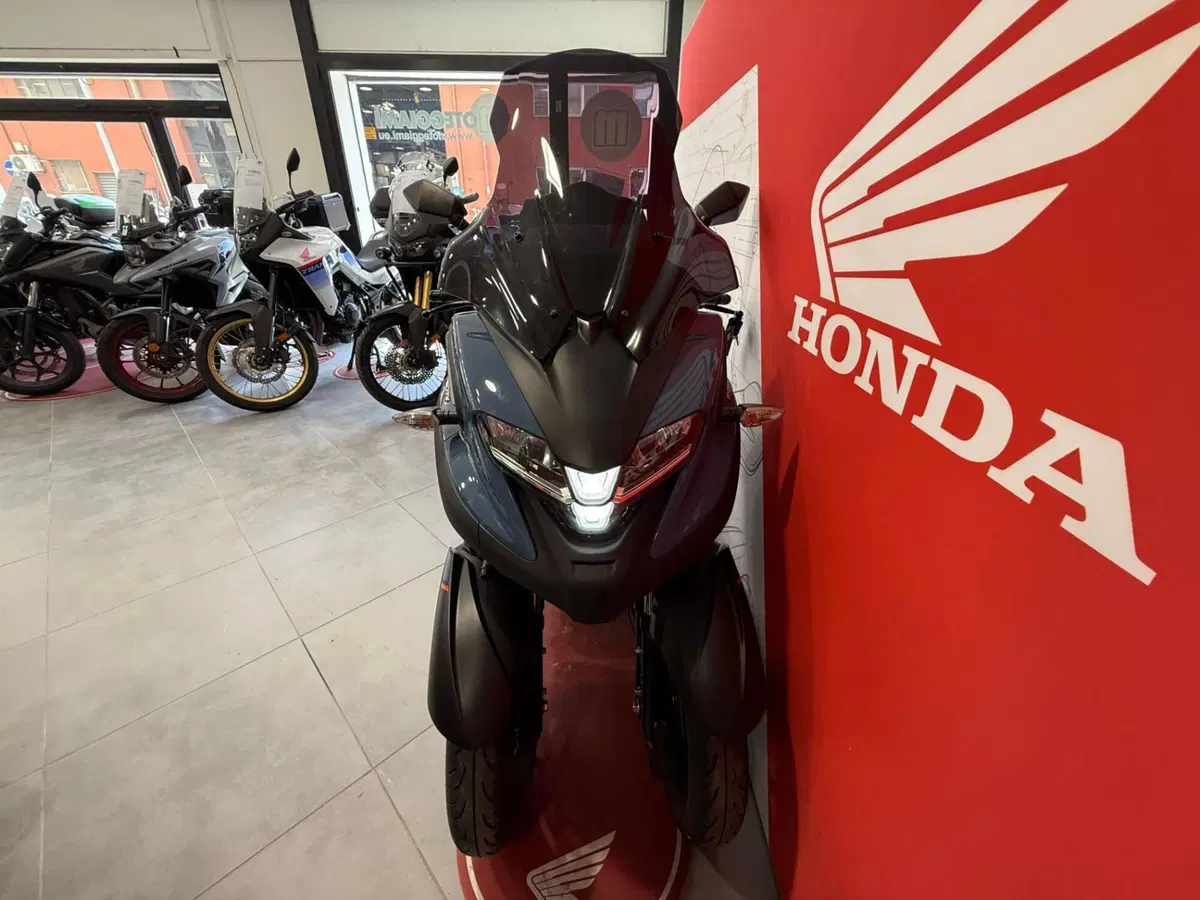 Yamaha Tricity 300 (2021 - 24) (6)