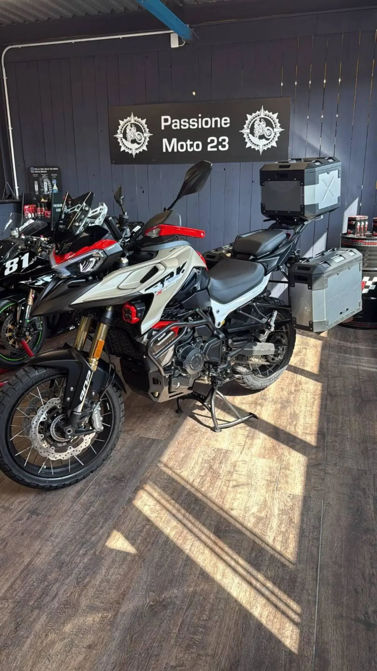 Benelli TRK 902 Xplorer (2026) (3)