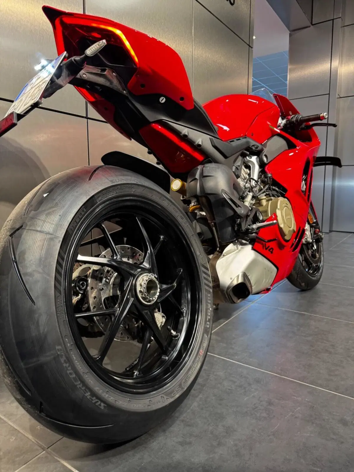 Ducati Panigale V4 (2022 - 24) (10)