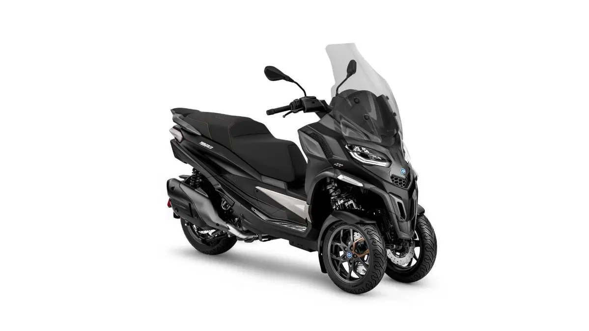 Piaggio MP3 530 Hpe Exclusive (2025 - 26) (2)