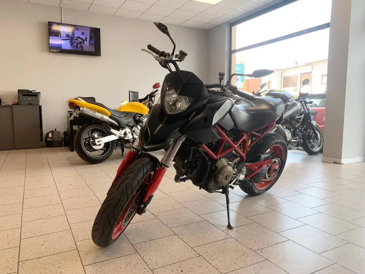 Ducati Hypermotard 1100 (2007 - 09)