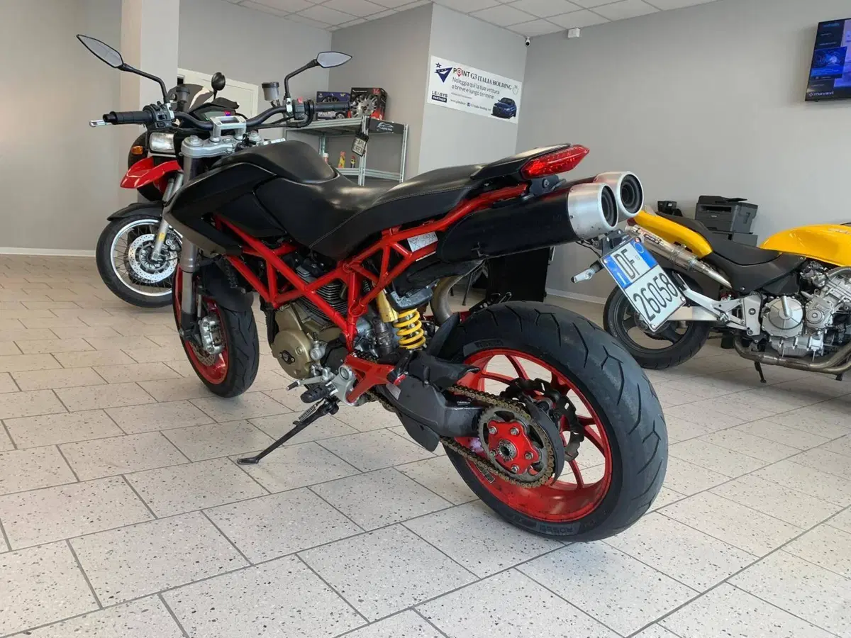 Ducati Hypermotard 1100 (2007 - 09) (3)