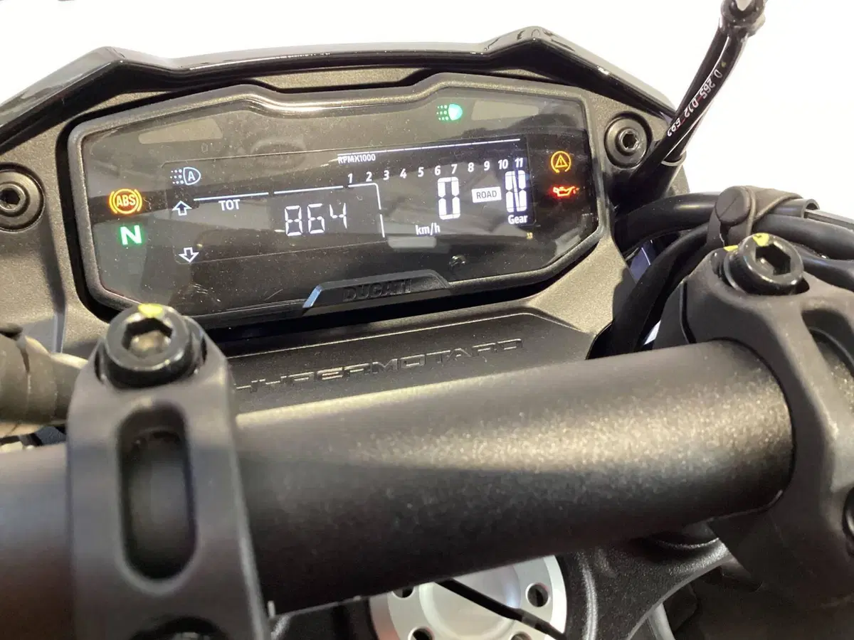 Ducati Hypermotard 698 Mono RVE (2024 - 26) (5)