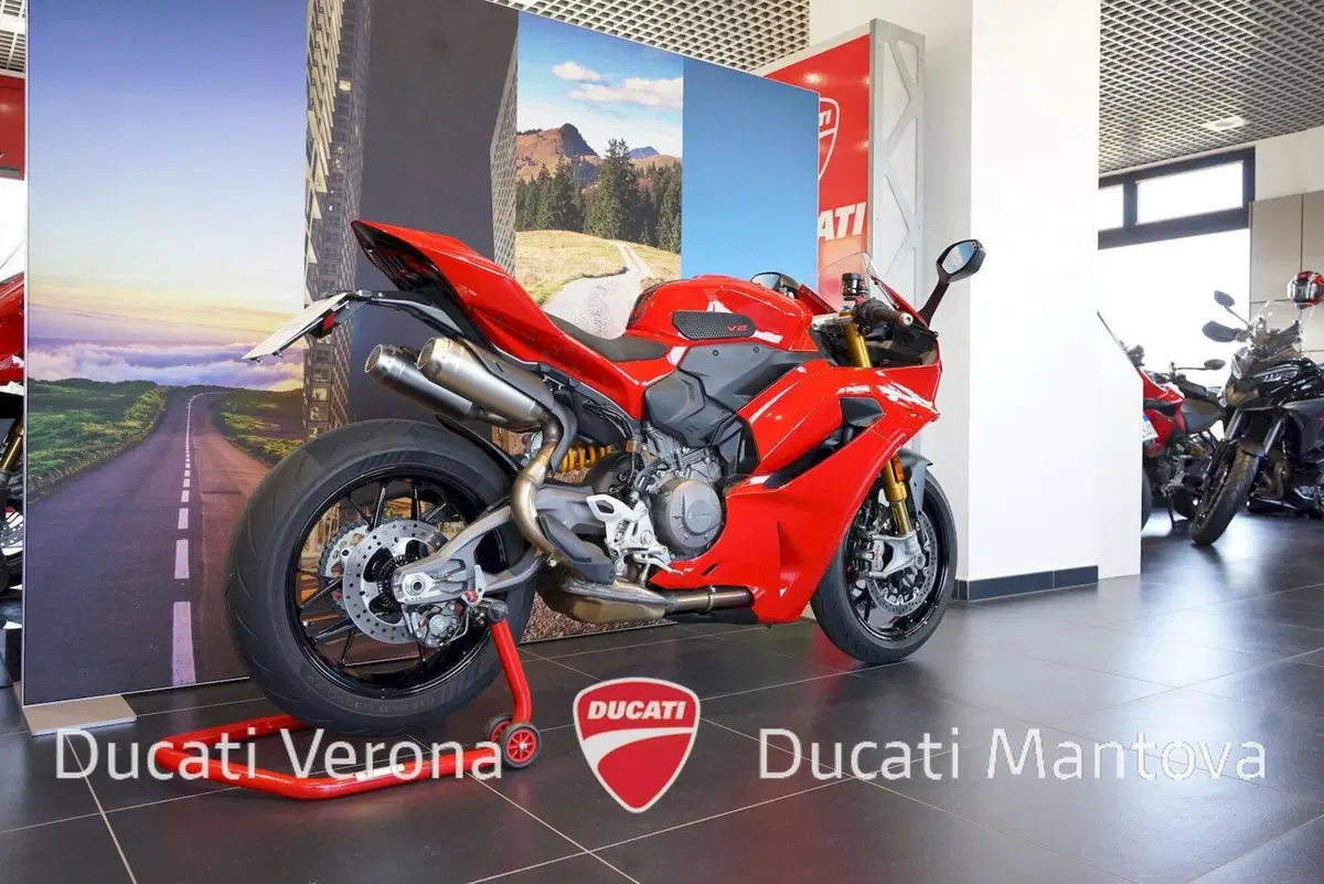 Ducati Panigale V2 S (2025 - 26) (4)