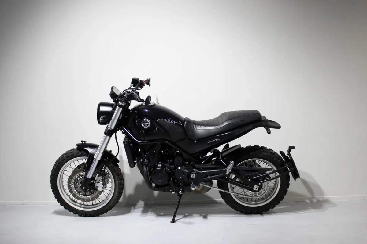 Benelli Leoncino 500 Trail (2021 - 26) (4)