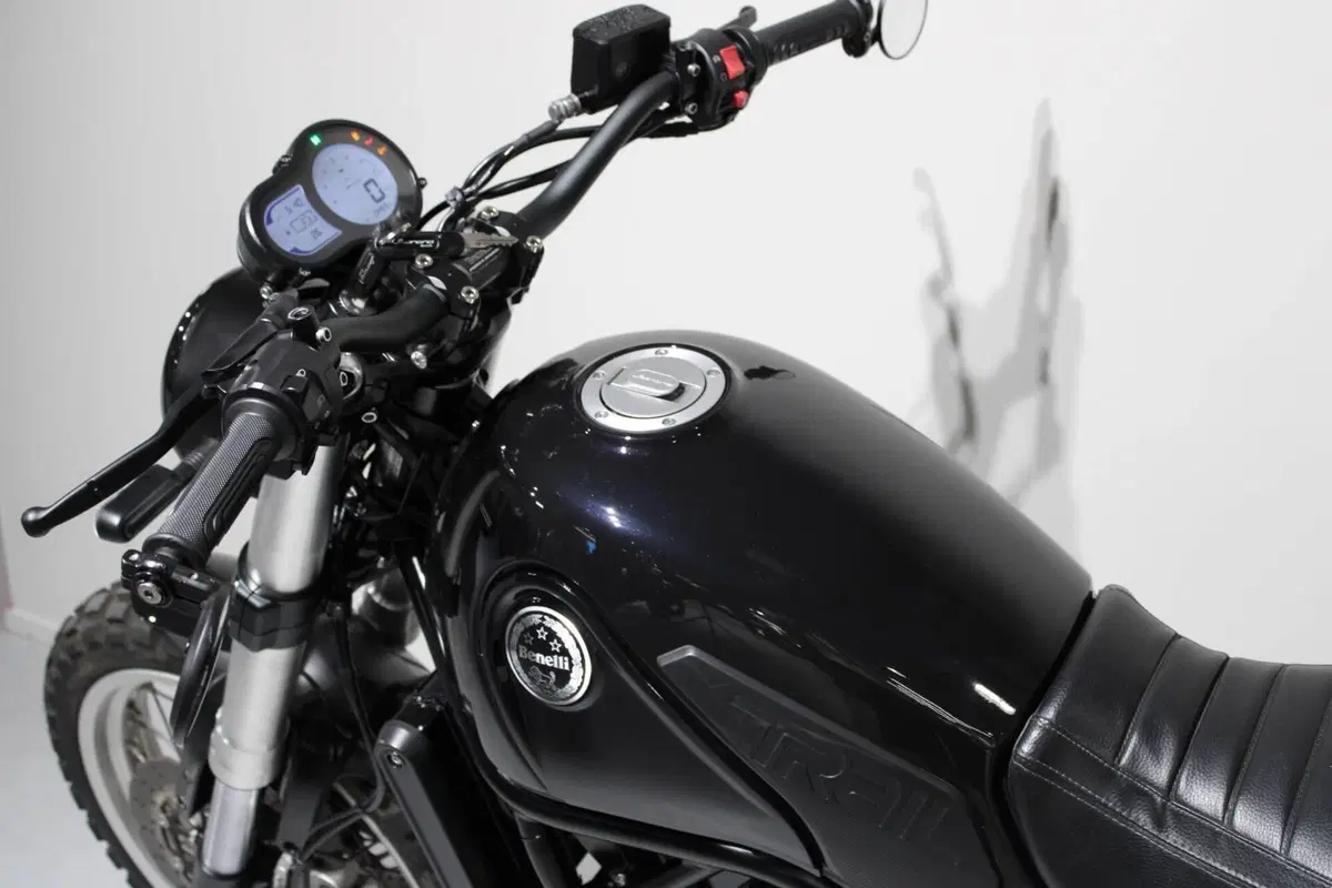 Benelli Leoncino 500 Trail (2021 - 26) (6)