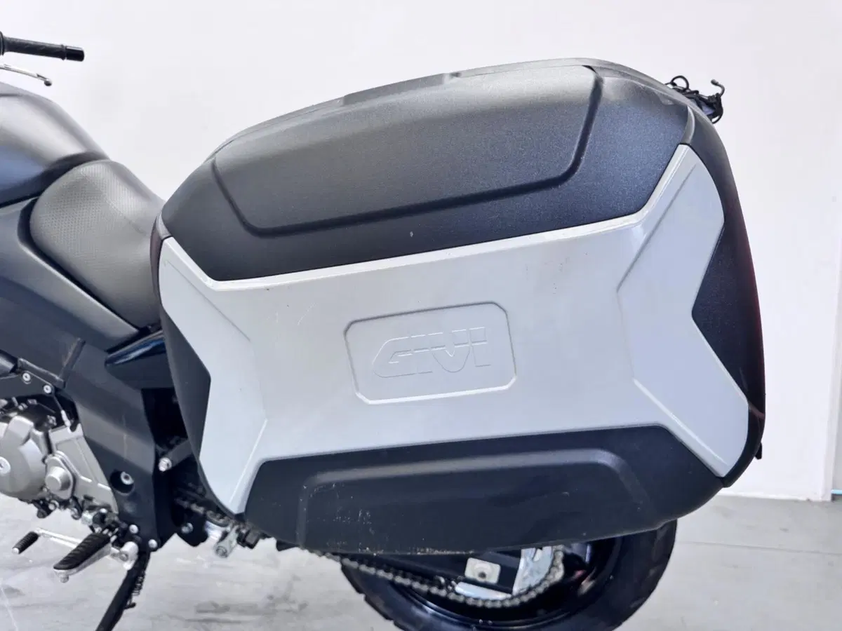 Suzuki V-Strom 650DL (2006 - 07) (6)