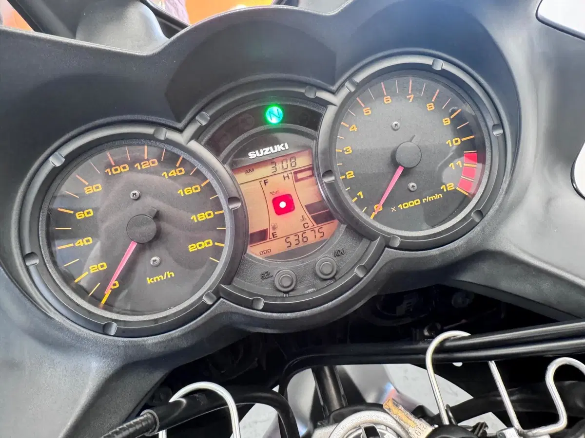 Suzuki V-Strom 650DL (2006 - 07) (10)