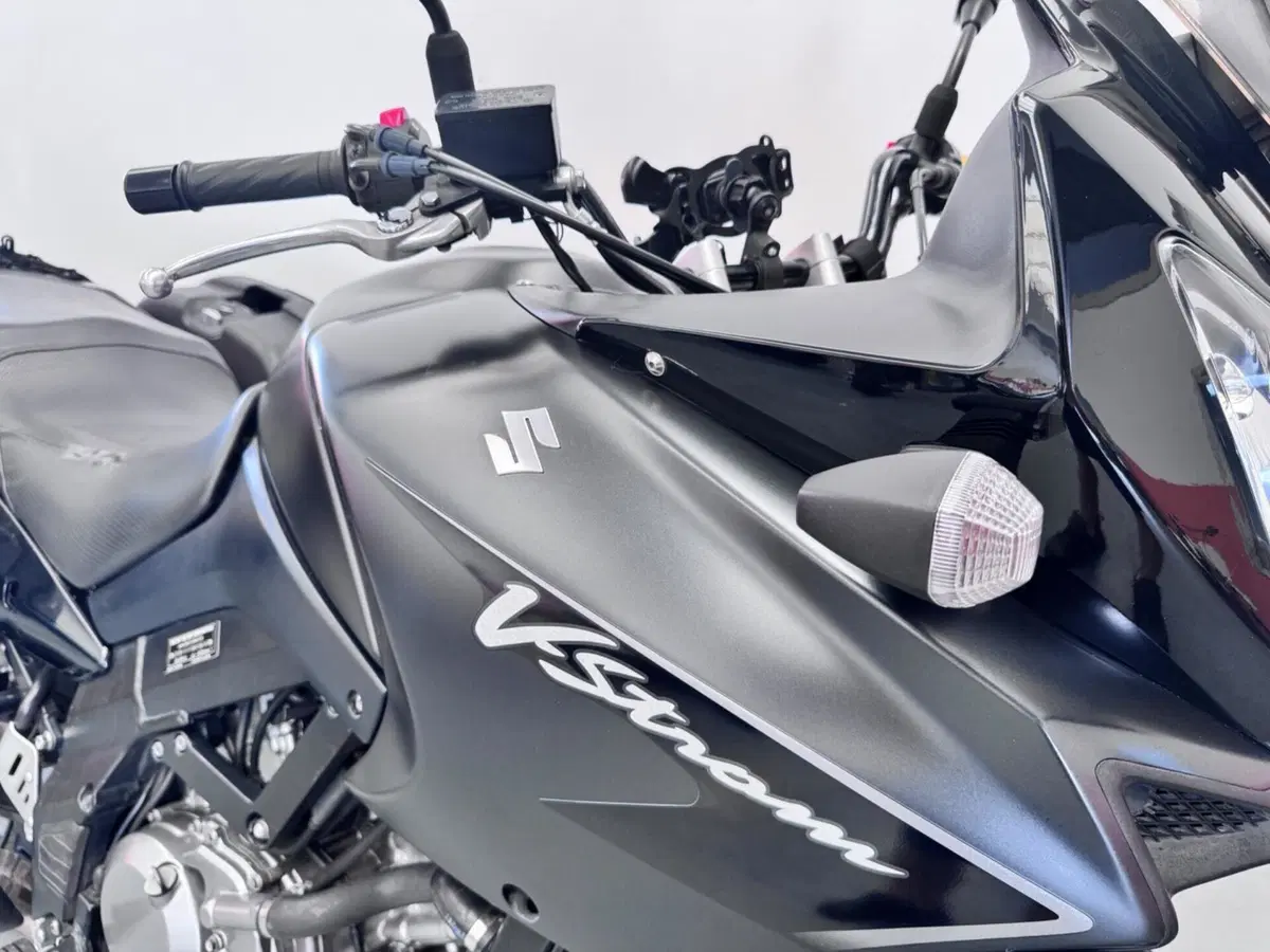 Suzuki V-Strom 650DL (2006 - 07) (13)
