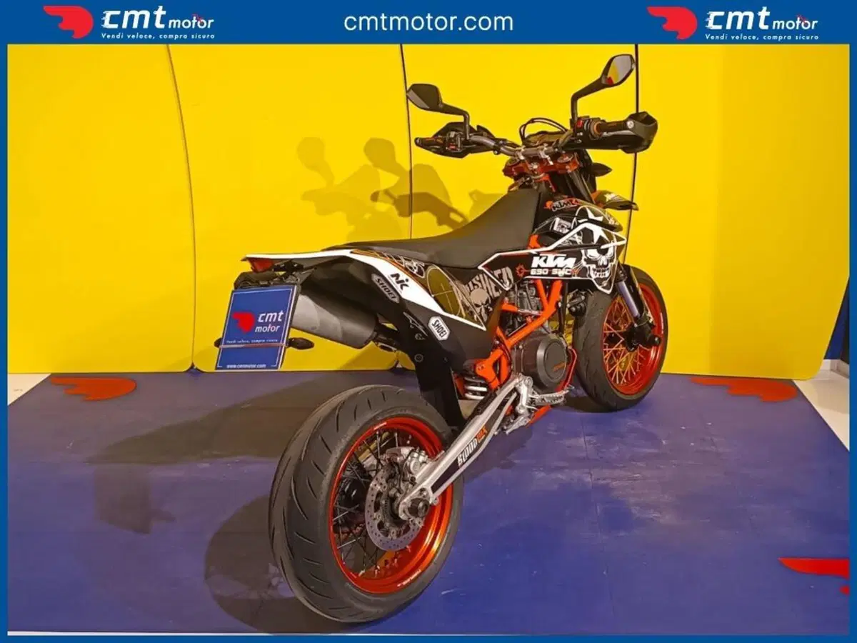 KTM 690 SMC R (2012 -17) (2)