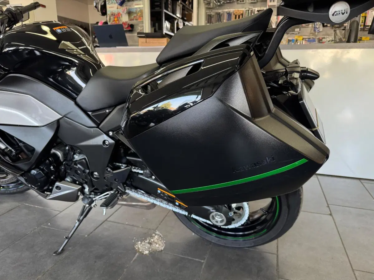 Kawasaki Ninja 1000 SX (2021 - 24) (9)