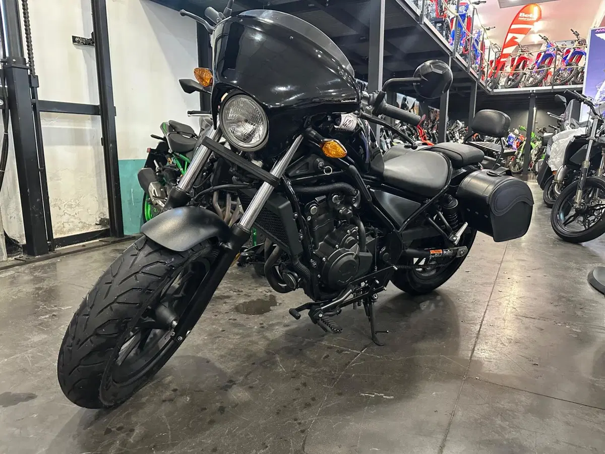 Yamaha X-Max 300 Tech Max+ (2025 - 26) (14)