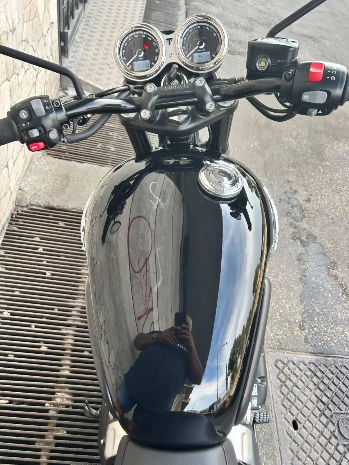 Triumph Bonneville T120 (2026) (5)