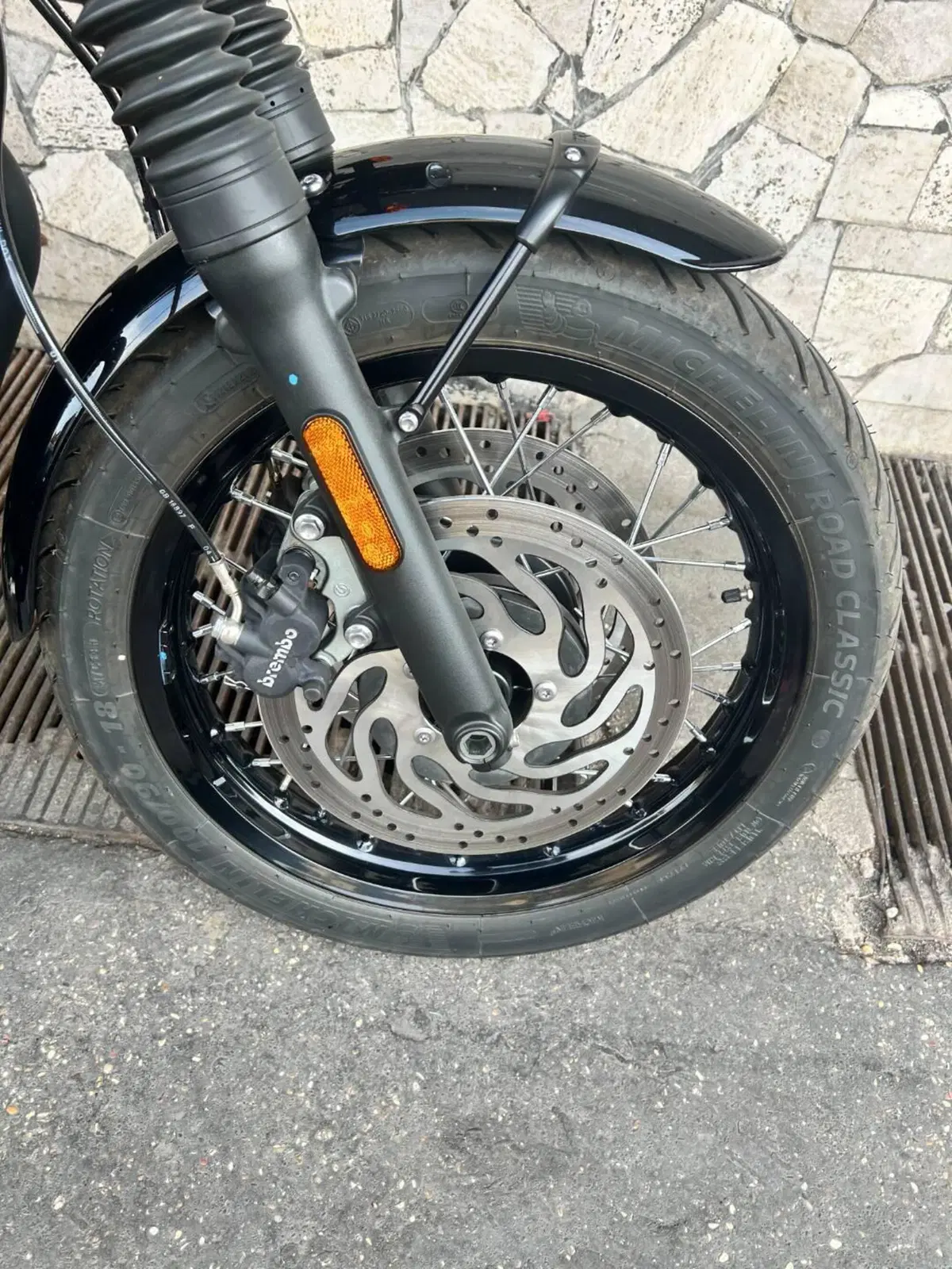 Triumph Bonneville T120 (2026) (8)