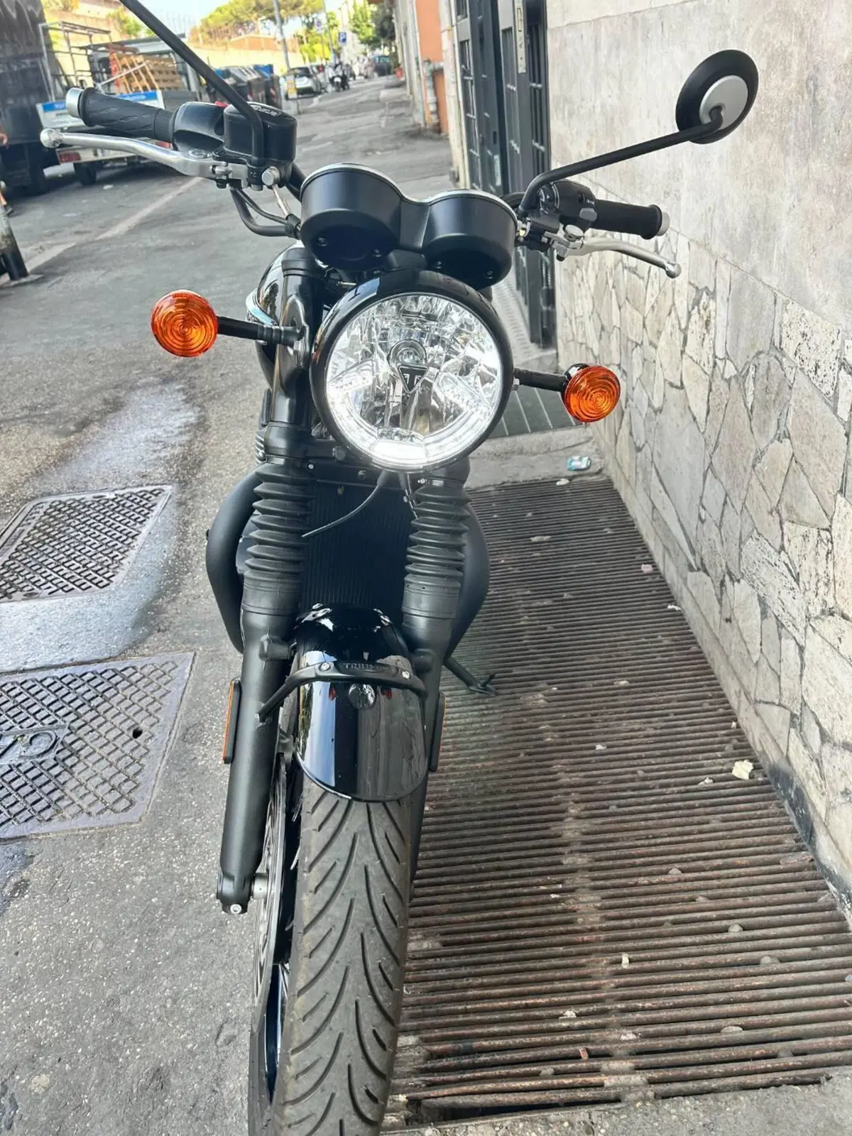 Triumph Bonneville T120 (2026) (9)