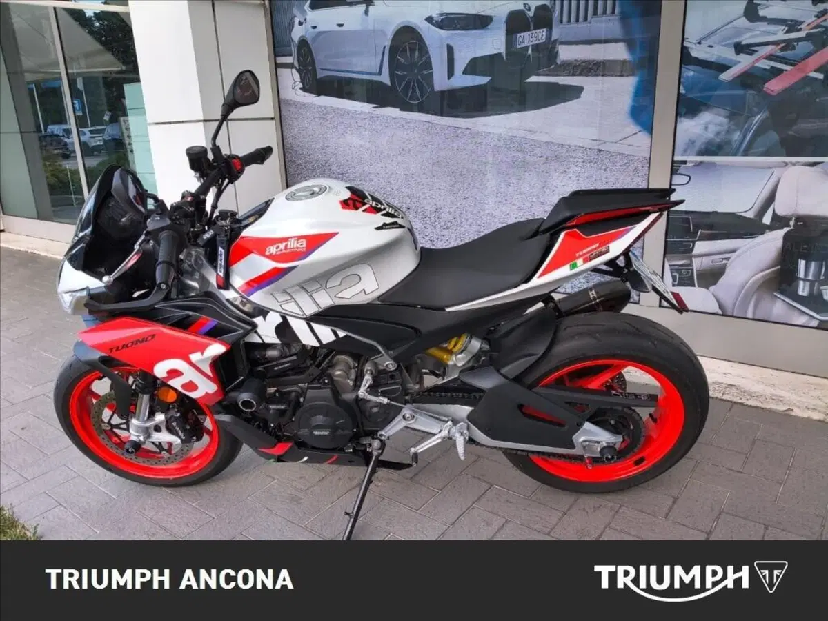Aprilia Tuono 660 Factory (2022 - 24) (4)
