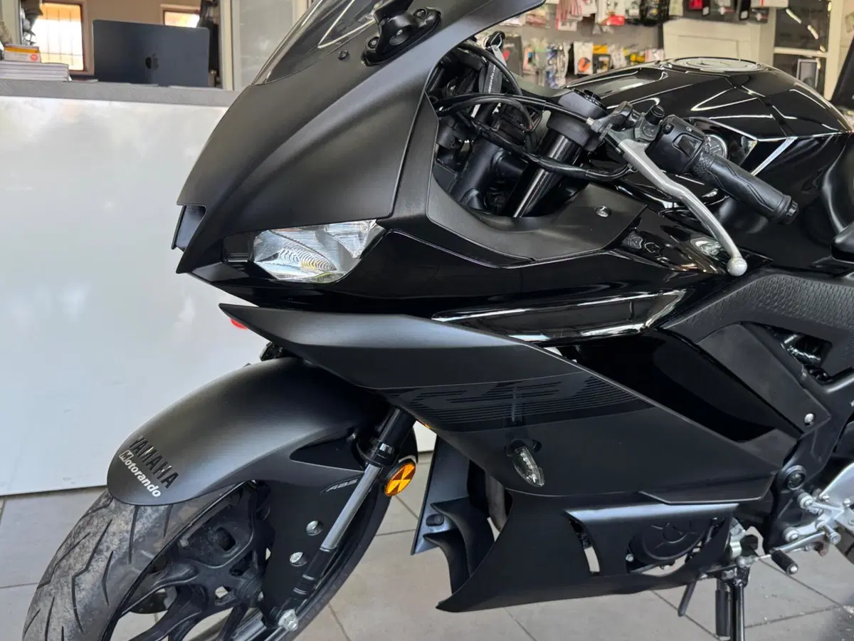 Yamaha YZF R3 (2021 - 24) (9)