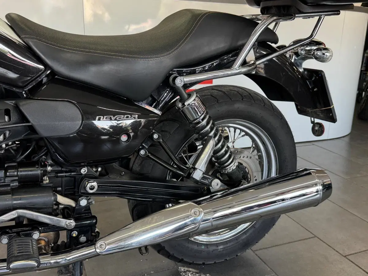 Moto Guzzi Nevada 750 Classic (2008 - 15) (9)