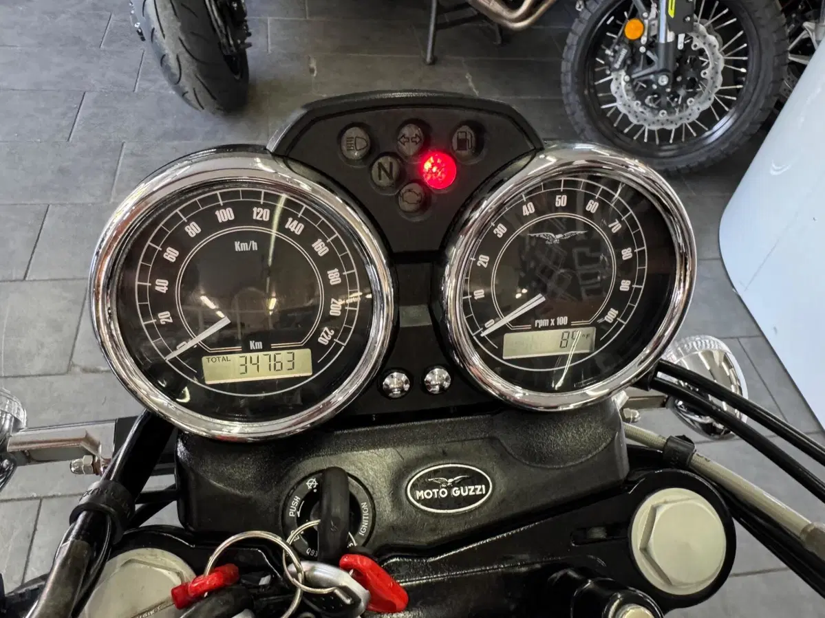 Moto Guzzi Nevada 750 Classic (2008 - 15) (15)