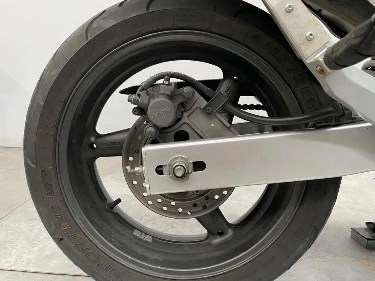 Honda Hornet 600 (2003 - 04) (17)