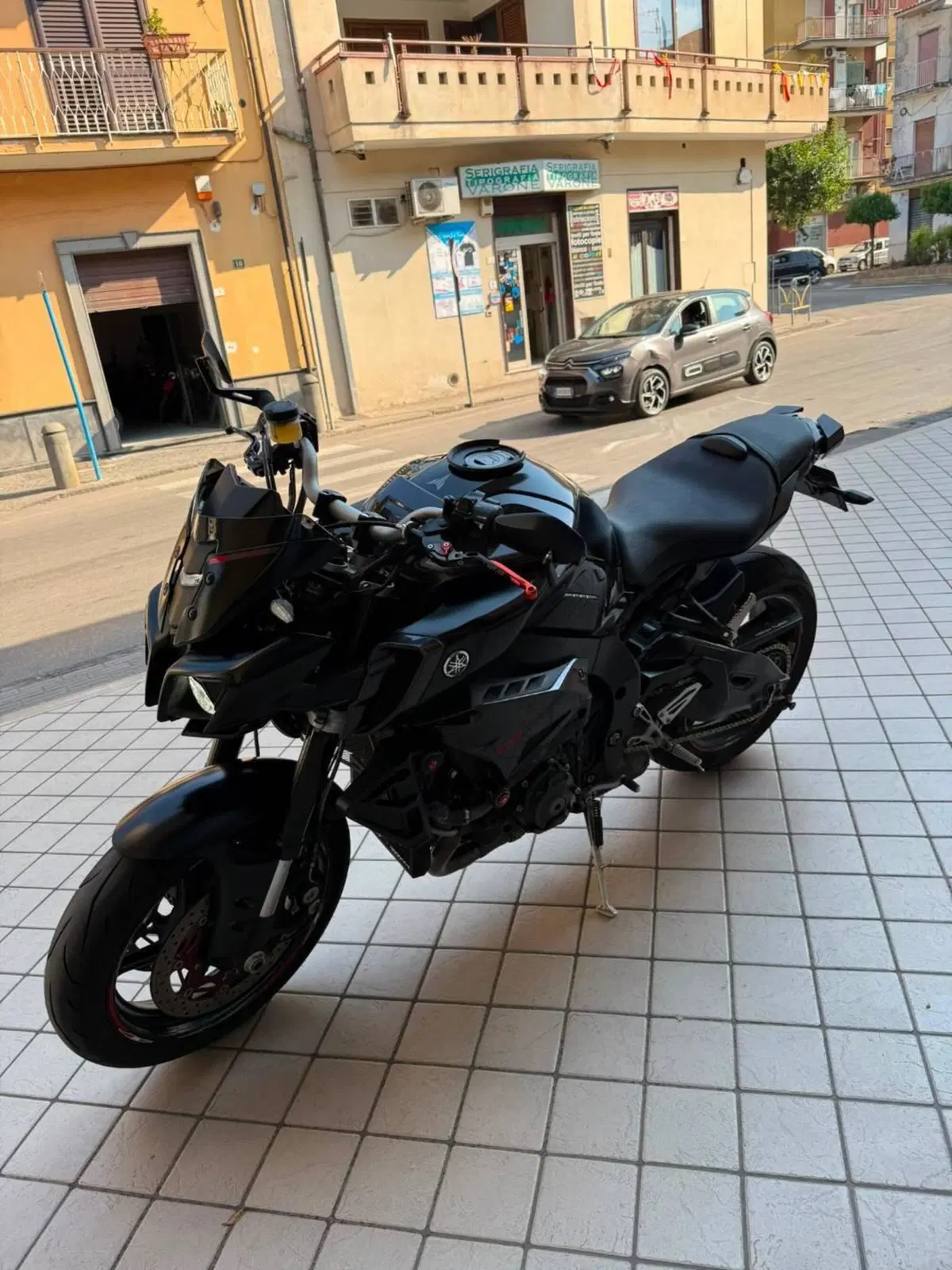 Yamaha MT-10 (2017 - 20) (2)