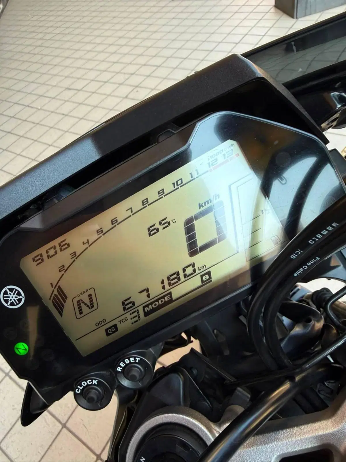 Yamaha MT-10 (2017 - 20) (5)