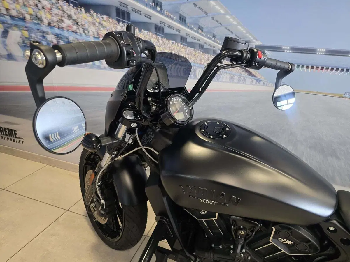 Indian Scout 1133 Rogue (2022 - 25) (10)