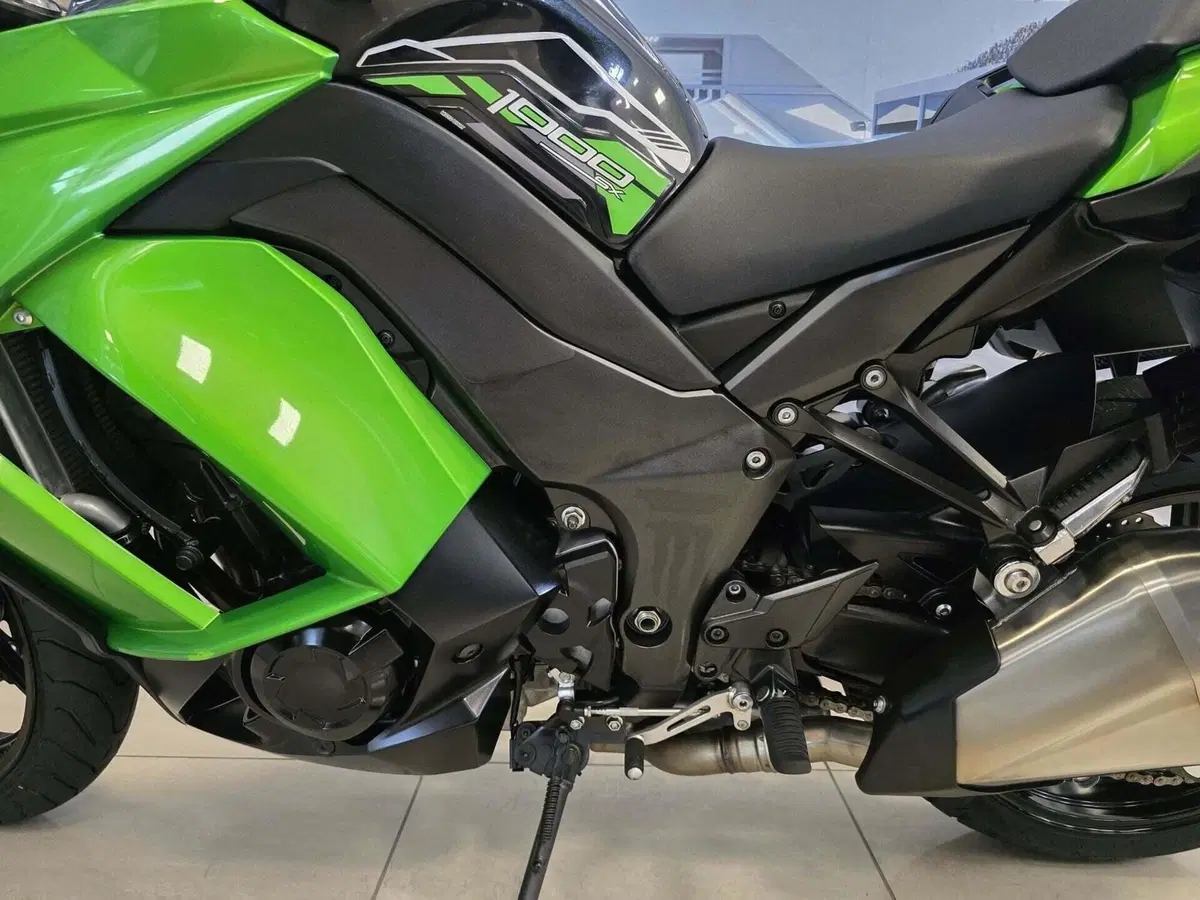 Kawasaki Z 1000 SX ABS (2014 - 16) (9)