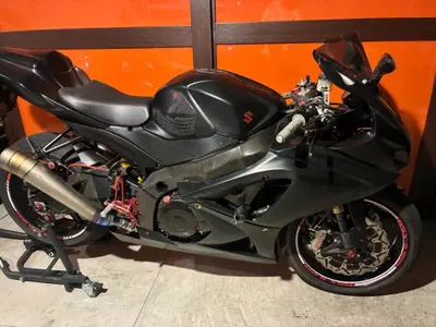 Suzuki GSX-R1000 (2006 - 08) usata