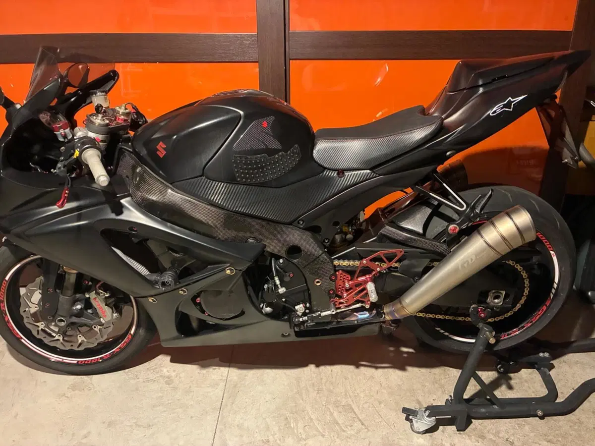 Suzuki GSX-R1000 (2006 - 08) (6)