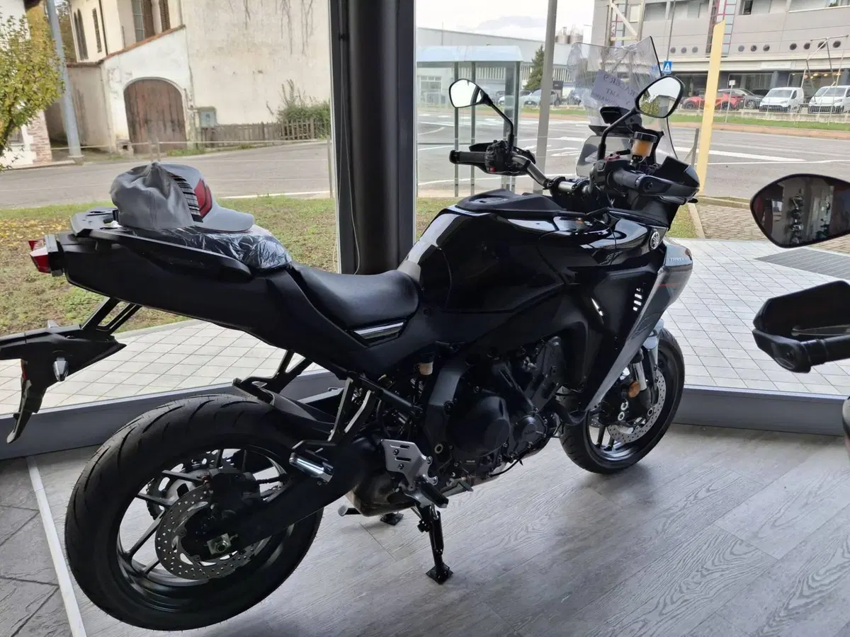 Yamaha Tracer 9 Y-AMT (2025 - 26) (2)