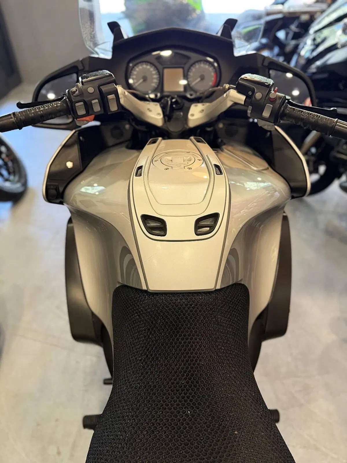Bmw R 1200 RT (2008 - 09) (16)