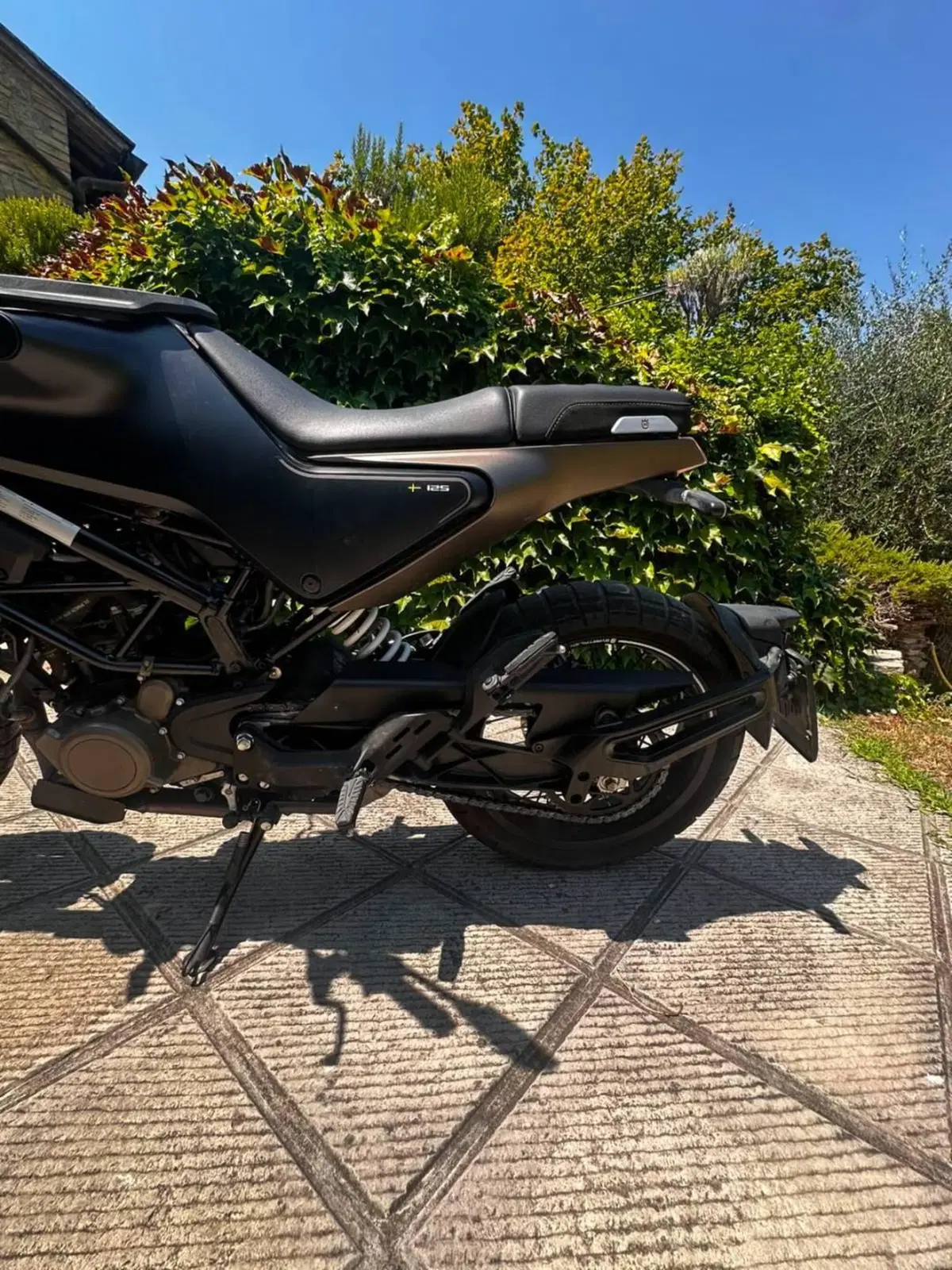 Husqvarna Svartpilen 125 (2021 - 23) (5)