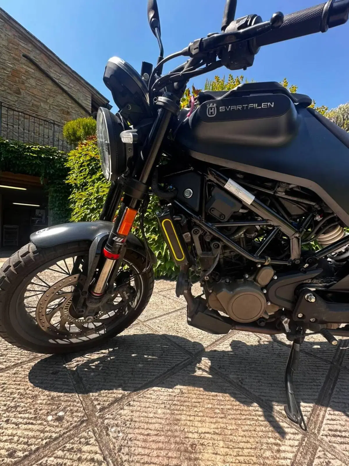 Husqvarna Svartpilen 125 (2021 - 23) (6)