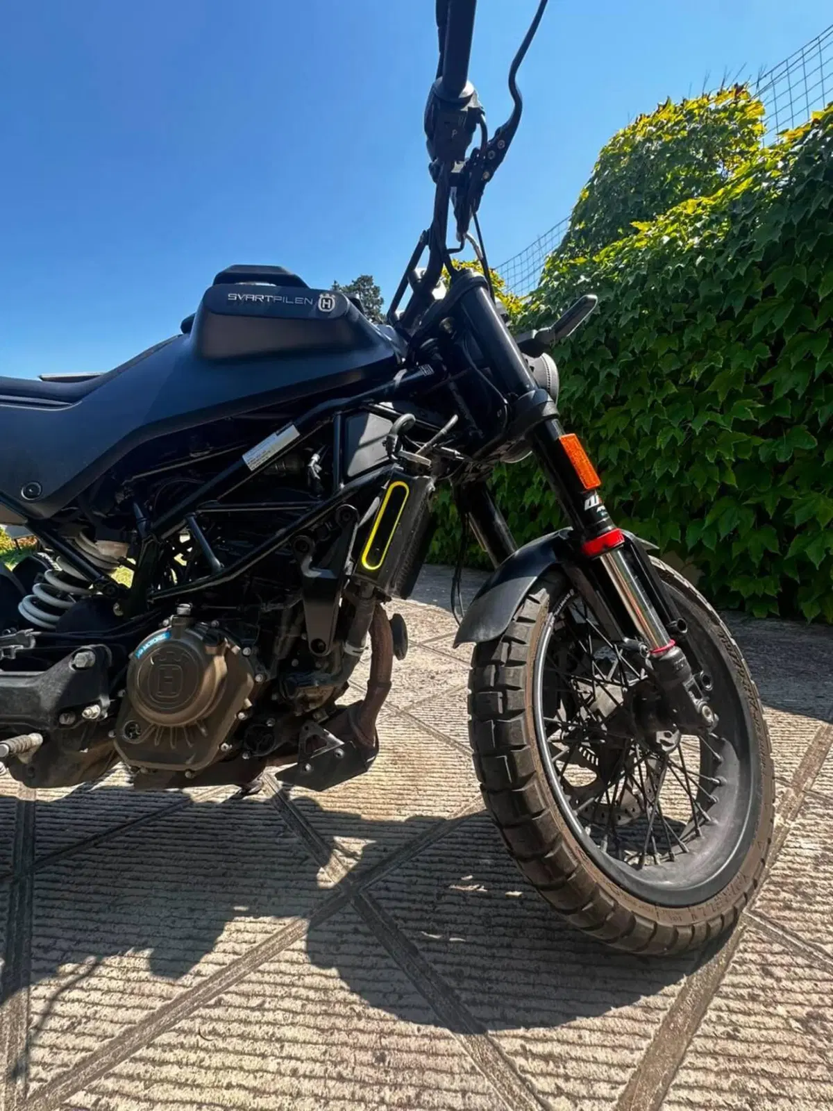 Husqvarna Svartpilen 125 (2021 - 23) (7)