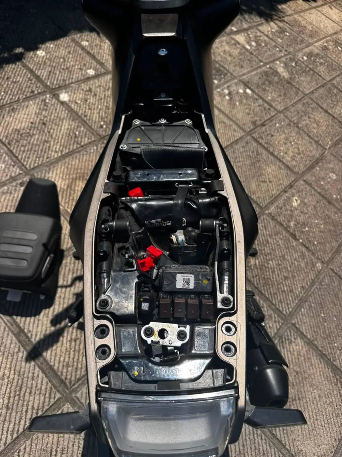 Husqvarna Svartpilen 125 (2021 - 23) (11)