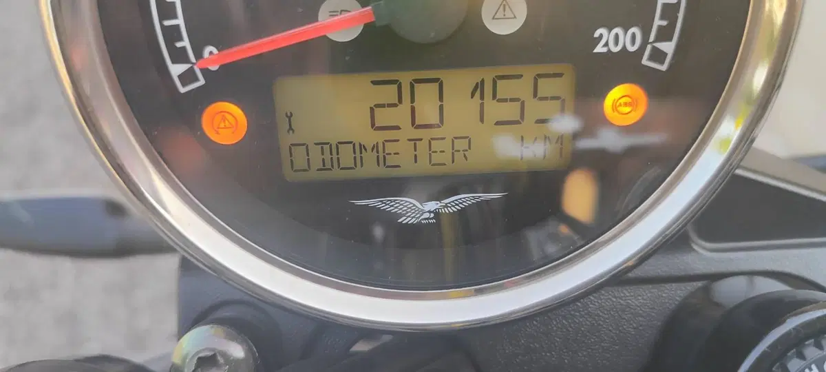 Moto Guzzi V7 III Stone Night Pack (2019 - 20) (6)